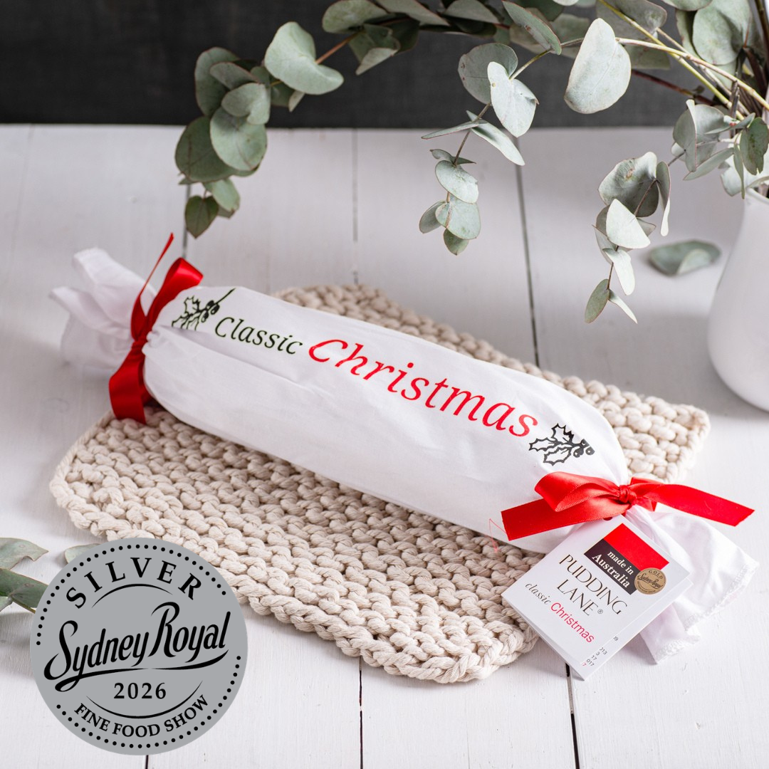 Classic Christmas Puddings and Logs - Image 14